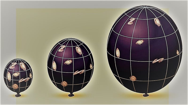 Illustration of the expanding universe likened to a balloon