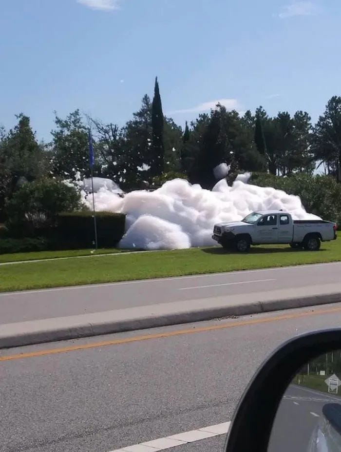 Soap foam fountain display