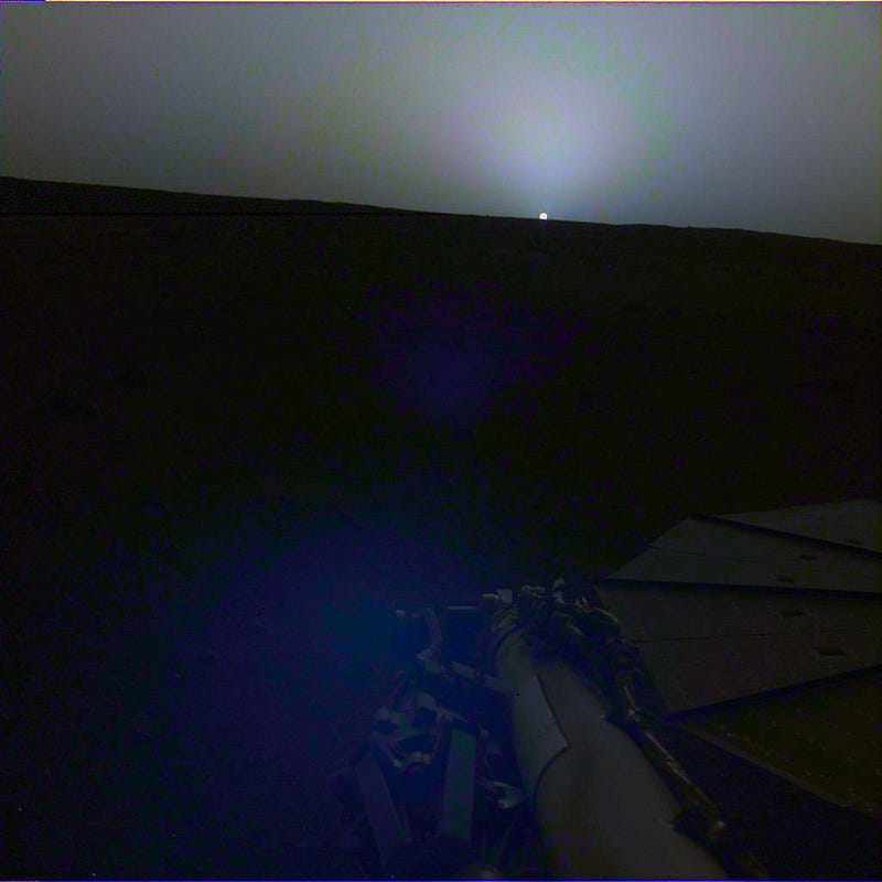 Sunset captured on Mars by InSight on April 25, 2019